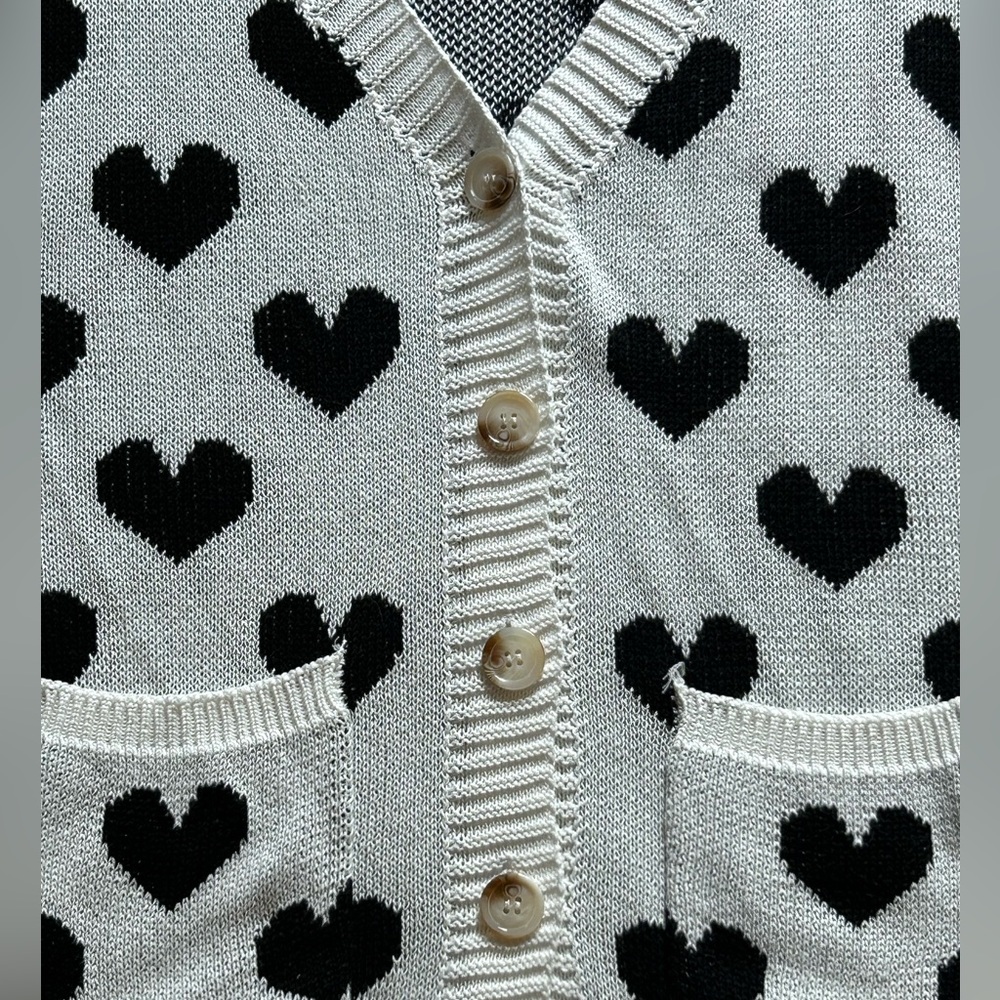 🌸 Pink Martini White Cardigan with Black Hearts – Size M - Picture 3 of 6